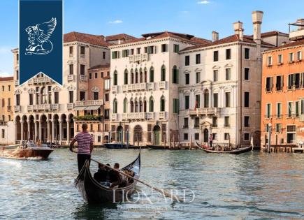 Apartment for 7 850 000 euro in Venice, Italy