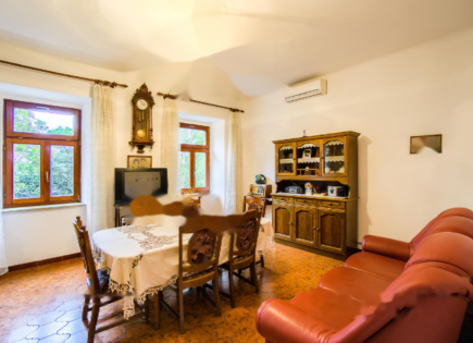 Casa per 543 000 euro a Komen, Slovenia