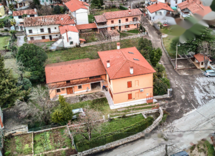 Azienda agricola per 543 000 euro a Komen, Slovenia