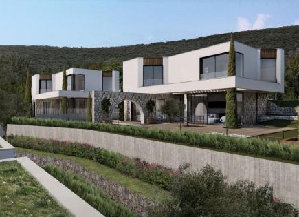 Villa für 590 000 euro in Herceg-Novi, Montenegro