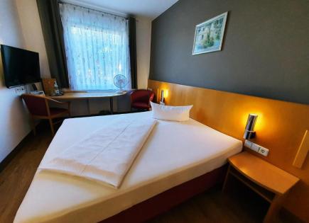 Hotel para 15 700 000 euro en Friburgo de Brisgovia, Alemania