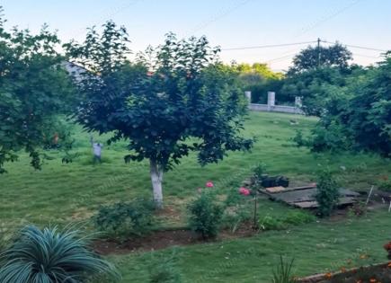 Grundstück für 330 000 euro in Podgorica, Montenegro