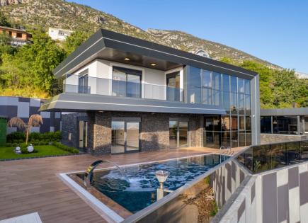Villa para 1 200 000 euro en Kestel, Turquia