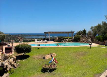 Villa para 2 500 000 euro en San Teodoro, Italia