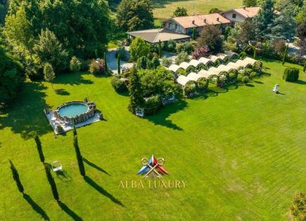 Villa per 3 700 000 euro a Varese, Italia