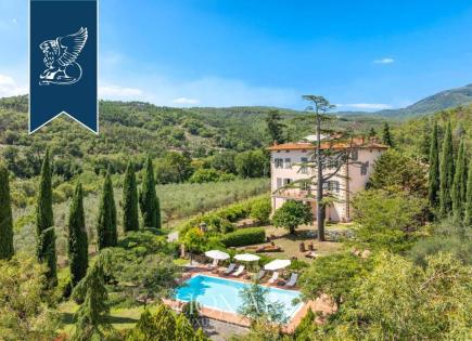 Villa for 2 250 000 euro in Arezzo, Italy