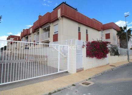 Penthouse for 194 000 euro in Orihuela, Spain