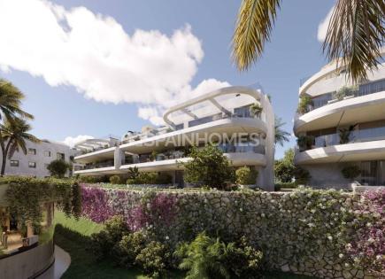 Apartment for 611 000 euro in Estepona, Spain