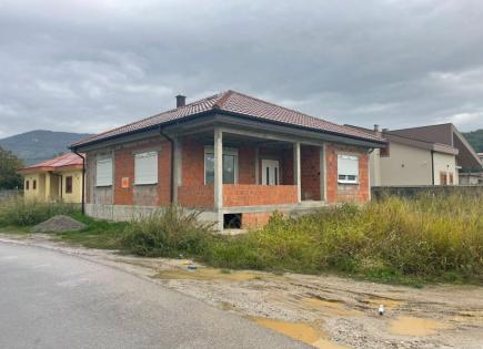 Casa para 275 000 euro en Montenegro
