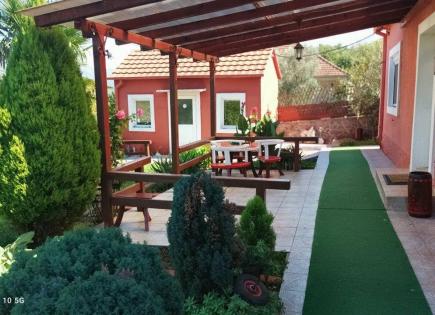 Haus für 300 000 euro in Danilovgrad, Montenegro