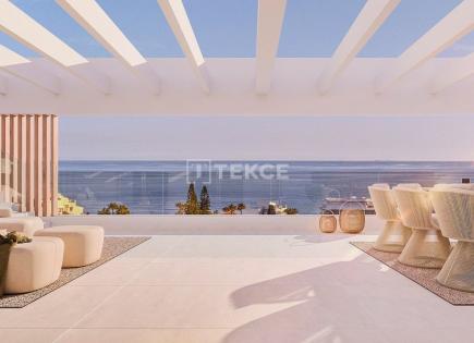 Penthouse for 890 000 euro in Estepona, Spain