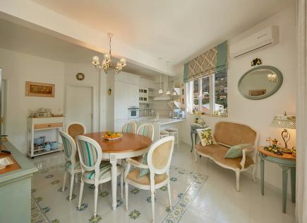 Piso para 550 000 euro en Becici, Montenegro