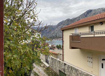 Cottage for 450 000 euro in Kotor, Montenegro