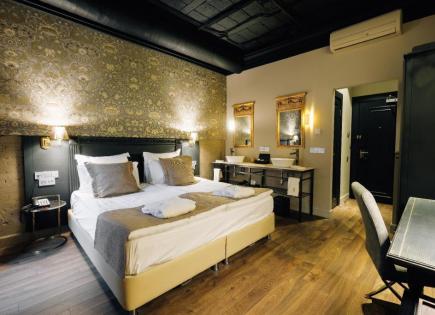 Hotel for 1 150 000 euro in Setubal, Portugal