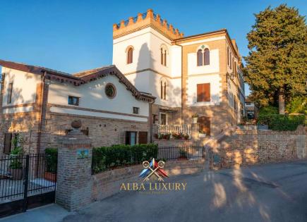 Villa para 2 100 000 euro en Teramo, Italia