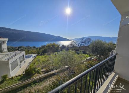 Apartamento para 280 000 euro en Kumbor, Montenegro
