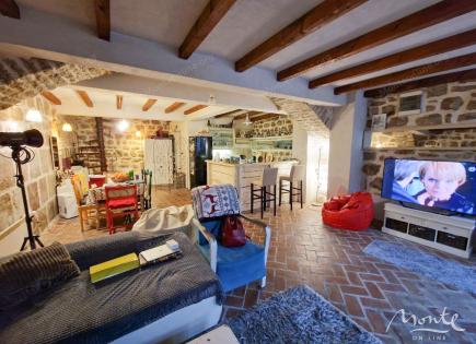 Apartamento para 270 000 euro en Herceg-Novi, Montenegro