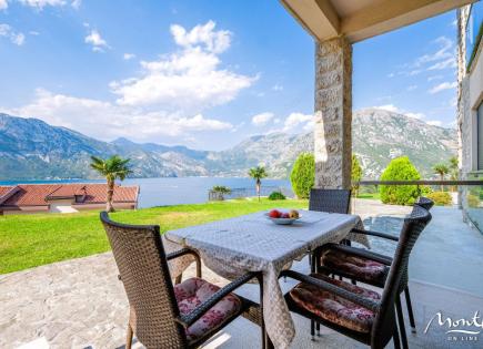 Apartamento para 305 000 euro en Kostanjica, Montenegro