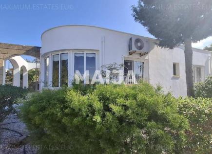 Cottage for 192 061 euro in Kyrenia, Cyprus