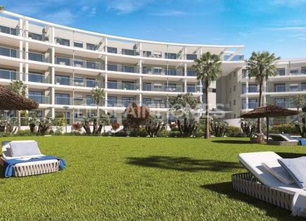 Apartment für 329 000 euro in Manilva, Spanien
