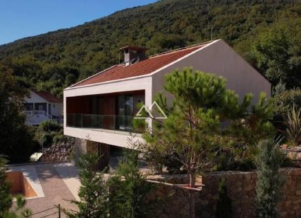 Villa per 980 000 euro a Zabrze, Montenegro