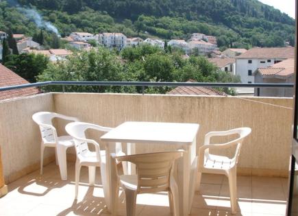 Flat for 230 000 euro in Montenegro