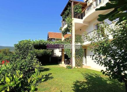 Villa per 320 000 euro a Herceg-Novi, Montenegro