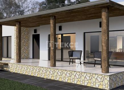 Villa for 389 000 euro in El Pinos, Spain