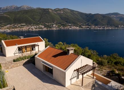 Villa für 650 000 euro in Herceg-Novi, Montenegro