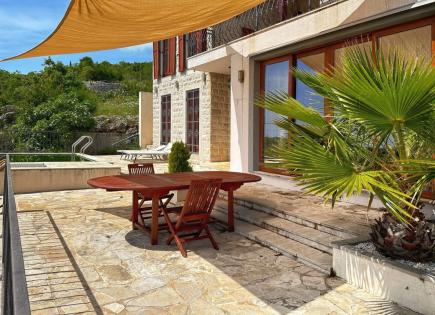 Villa per 395 000 euro a Budva, Montenegro