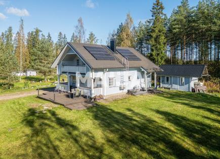 Casa per 315 000 euro a Mäntsälä, Finlandia