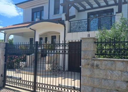 Villa für 900 000 euro in Halbinsel Luštica, Montenegro