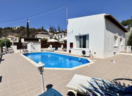 Bungalow for 285 000 euro in Paphos, Cyprus