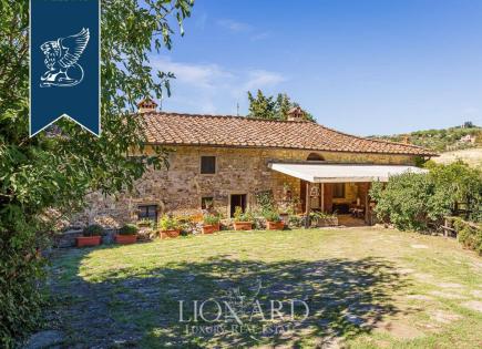 Farm for 1 950 000 euro in Florence, Italy