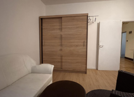 Appartamento per 125 000 euro a Sesana, Slovenia