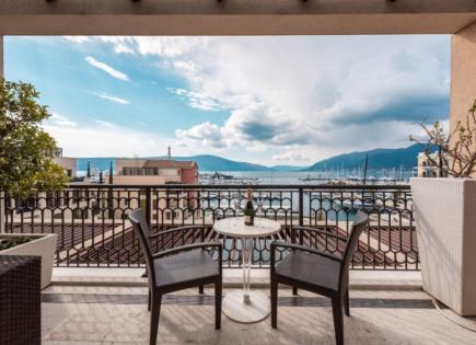 Appartamenti per 3 500 000 euro a Tivat, Montenegro