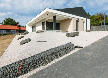 Haus für 495 000 euro in Keszthely, Ungarn