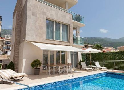 Villa für 1 370 000 euro in Becici, Montenegro