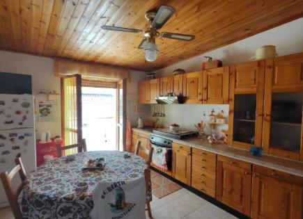 Flat for 38 000 euro in Scalea, Italy