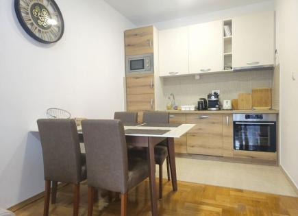 Piso para 132 000 euro en Becici, Montenegro