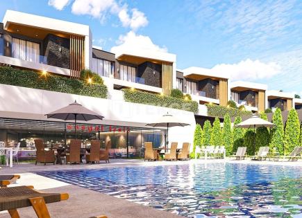 Casa adosada para 578 000 euro en Turquía