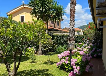 Villa for 275 000 euro in Pizzo, Italy