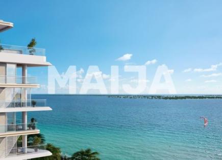 Apartment for 820 000 euro in Abu Dhabi, UAE
