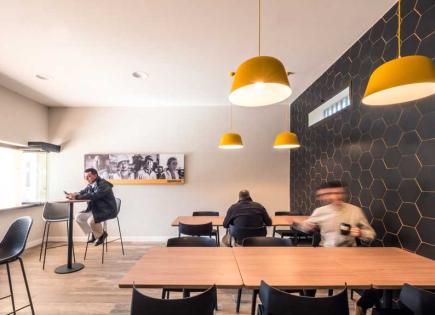 Cafetería, restaurante para 1 050 000 euro en Barcelona, España