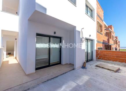 Apartment for 290 000 euro in Torrevieja, Spain