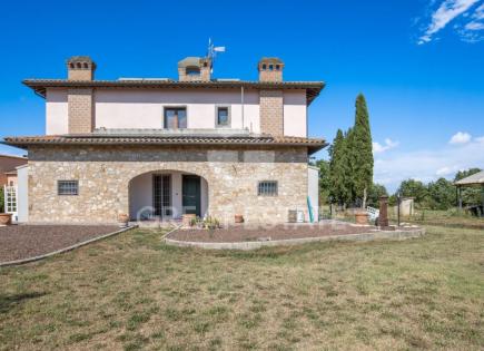 House for 510 000 euro in Castiglione del Lago, Italy