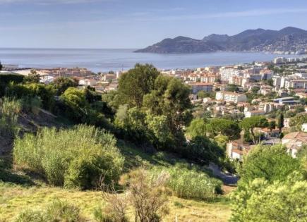 Grundstück für 1 800 000 euro in Cannes, Frankreich