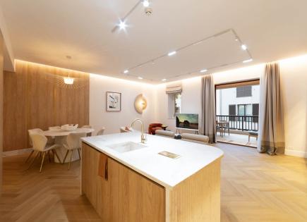 Flat for 1 950 000 euro in Tivat, Montenegro