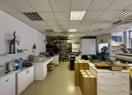 Bureau pour 248 000 Euro à Ljubljana, Slovénie