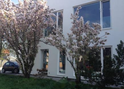 Ufficio per 360 000 euro a Lubiana, Slovenia